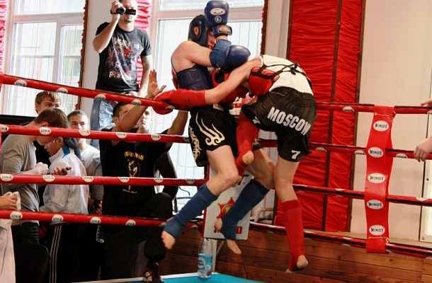 Купить занятие тайским боксом в Ульяновске. Сервис Ultra Подарки. Хотите взять уроки Муай Тай в клубе тайского бокса? Купите сертификат на занятие тайским боксом в Ульяновске. Сервис UltraPodarki.ru 8 800 505 95 30. Занятия тайским боксом, тайский бокс индивидуальные занятия, занятия тайским боксом в Ульяновске, тайский бокс цена, тайский бокс тренировка, тайский бокс клуб, тайский бокс клуб в Ульяновске, муай тай, уроки муай тай, сертификат на тайский бокс, Муай Тай Ульяновск, Тайский бокс Ульяновск, купить тайский бокс, купить муай тай, купить Тайский бокс Ульяновск