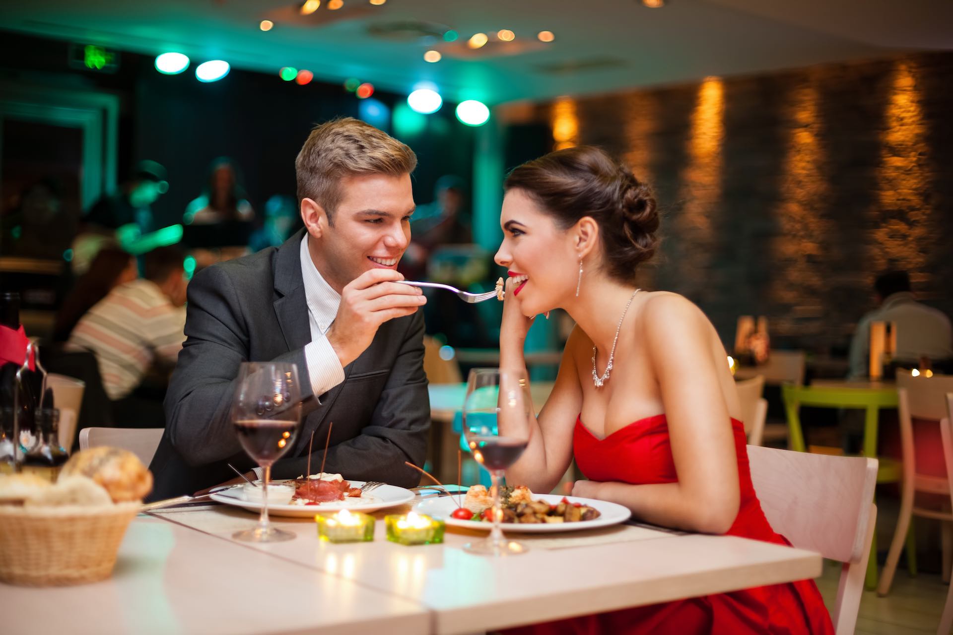 Романтическое свидание в ресторане в Ульяновске