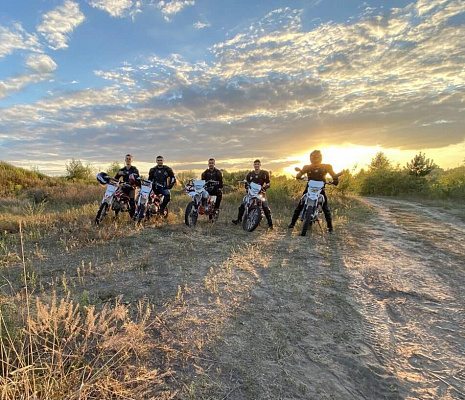 Катание на мотоцикле в Ульяновске. ULTRA ПОДАРКИ. Купить катание на мотоцикле в Ульяновске. Попробовав езду на мотоциклах, вы получите порцию адреналина и невероятные эмоции. Сервис: UltraPodarki.ru 8 800 505 95 30.. Катание на мотоцикле в Ульяновске, прокат мотоциклов Ульяновск, катание на мотоциклах, прокат мотоцикла, езда на мотоцикле Ульяновск, езда на мотоцикле, мотопрогулка Ульяновск, мотопрогулка