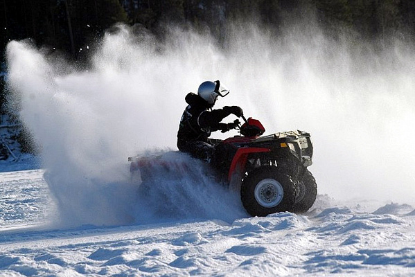Катание на квадроциклах в Ульяновске. Подарочные сертификаты Ultra Подарки. Подарочный сертификат на катание на квадроциклах в Ульяновске. Закажите прокат квадроциклов и наслаждайтесь активным отдыхом с друзьями. Выбирайте живописные маршруты для езды на квадроциклах. Сервис UltraPodarki.ru 8 800 505 95 30. Катание на квадроциклах, катание на квадроциклах Ульяновск, прокат квадроциклов, прокат квадроциклов Ульяновск, езда на квадроцикле, езда на квадроцикле Ульяновск, катание на квадроциклах зимой, Катание на квадроциклах летом, сертификат на катание на квадроциклах, сертификат квадроциклы, сертификат квадроциклы Ульяновск

