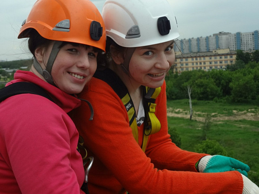 Роупджампинг - прыжки с верёвкой в Ульяновске. Подарочные сертификаты Ultra Подарки. Роупджампинг в Ульяновске - Экстремальный оригинальный подарок или подарочный сертификат на Роупджампинг - прыжки с верёвкой. Сервис UltraPodarki.ru 8-800-505-95-30. роупджампинг Ульяновск, прыжок веревка Ульяновск, роупджампинг, прыжок веревка, прыжок с веревкой, Подарок, подарочный сертификат, экстрим, экстремальный подарок