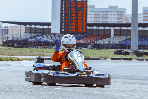 Картинг в Ульяновске. ULTRA ПОДАРКИ. Купить картинг в Ульяновске. Попробуйте участие в настоящей гонке и получите порцию незабываемых эмоций. Гонки на картах - это приятно и доступно. Сервис UltraPodarki.ru 8 800 505 95 30. Картинг Ульяновск, картинг, гонки на картах Ульяновск, гонки на картах, езда на карте Ульяновск, езда на карте, купить картинг Ульяновск, купить картинг, картинг цена Ульяновск, картинг цена, картинг клуб Ульяновск, картинг клуб, картинг центр, картинг центр Ульяновск