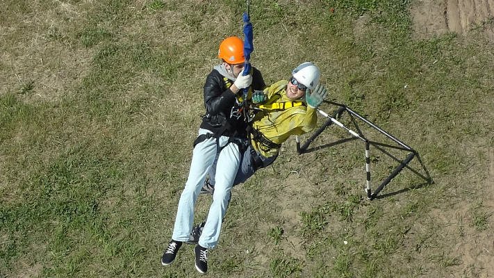 Роупджампинг - прыжки с верёвкой в Ульяновске. Подарочные сертификаты Ultra Подарки. Роупджампинг в Ульяновске - Экстремальный оригинальный подарок или подарочный сертификат на Роупджампинг - прыжки с верёвкой. Сервис UltraPodarki.ru 8-800-505-95-30. роупджампинг Ульяновск, прыжок веревка Ульяновск, роупджампинг, прыжок веревка, прыжок с веревкой, Подарок, подарочный сертификат, экстрим, экстремальный подарок