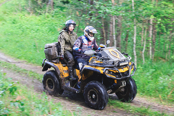 Катание на квадроциклах в Ульяновске. Подарочные сертификаты Ultra Подарки. Подарочный сертификат на катание на квадроциклах в Ульяновске. Закажите прокат квадроциклов и наслаждайтесь активным отдыхом с друзьями. Выбирайте живописные маршруты для езды на квадроциклах. Сервис UltraPodarki.ru 8 800 505 95 30. Катание на квадроциклах, катание на квадроциклах Ульяновск, прокат квадроциклов, прокат квадроциклов Ульяновск, езда на квадроцикле, езда на квадроцикле Ульяновск, катание на квадроциклах зимой, Катание на квадроциклах летом, сертификат на катание на квадроциклах, сертификат квадроциклы, сертификат квадроциклы Ульяновск
