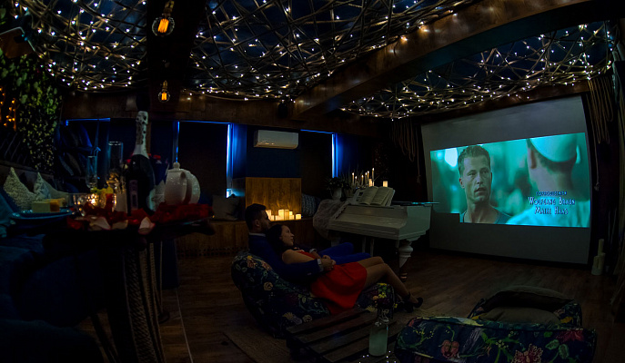 Романтическое свидание в кинотеатре в Ульяновске. Ultra Подарки. Купить романтическое свидание в кинотеатре в Ульяновске. Подарите самым близким незабываемые моменты и признайтесь в искренних чувствах. Сервис UltraPodarki.ru 8-800-505-95-30. Романтическое свидание в кинотеатре в Ульяновске, свидание в Ульяновске, свидание в кинотеатре, сертификат на свидание в кинотеатре, сертификат на свидание в Ульяновске, купить свидание, купить свидание Ульяновск, первое свидание, девушка свидание, хороший кинотеатре, романтический кинотеатре, романтический вечер, романтический ужин, романтические любимому, романтическая музыка