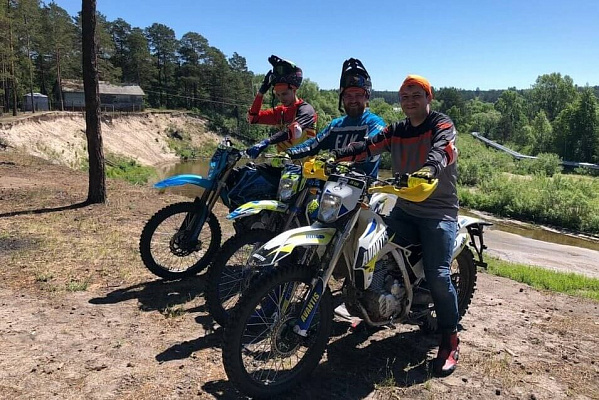 Катание на мотоцикле в Ульяновске. ULTRA ПОДАРКИ. Купить катание на мотоцикле в Ульяновске. Попробовав езду на мотоциклах, вы получите порцию адреналина и невероятные эмоции. Сервис: UltraPodarki.ru 8 800 505 95 30.. Катание на мотоцикле в Ульяновске, прокат мотоциклов Ульяновск, катание на мотоциклах, прокат мотоцикла, езда на мотоцикле Ульяновск, езда на мотоцикле, мотопрогулка Ульяновск, мотопрогулка